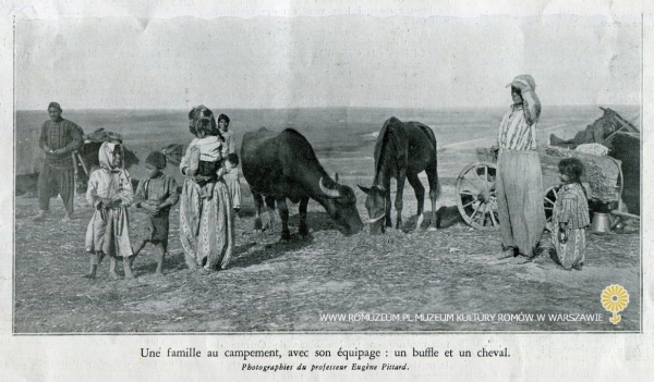 Ostatni nomadzi Europy, rodzina w obozie