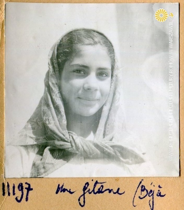 Beja, Portugalia, dziewczyna w chustce